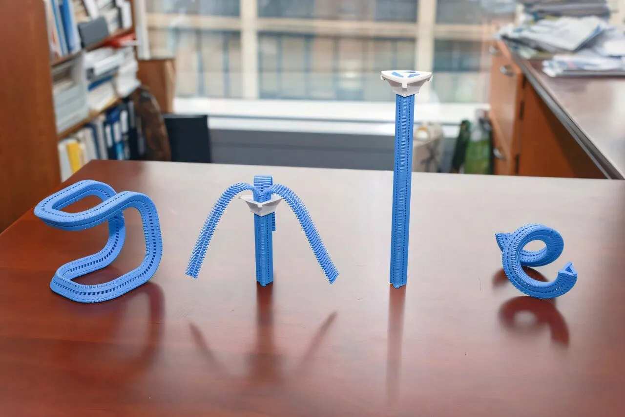 アイデアを形にするのに40年、三面ファスナー「Y-zipper」が空間建築の常識を覆す