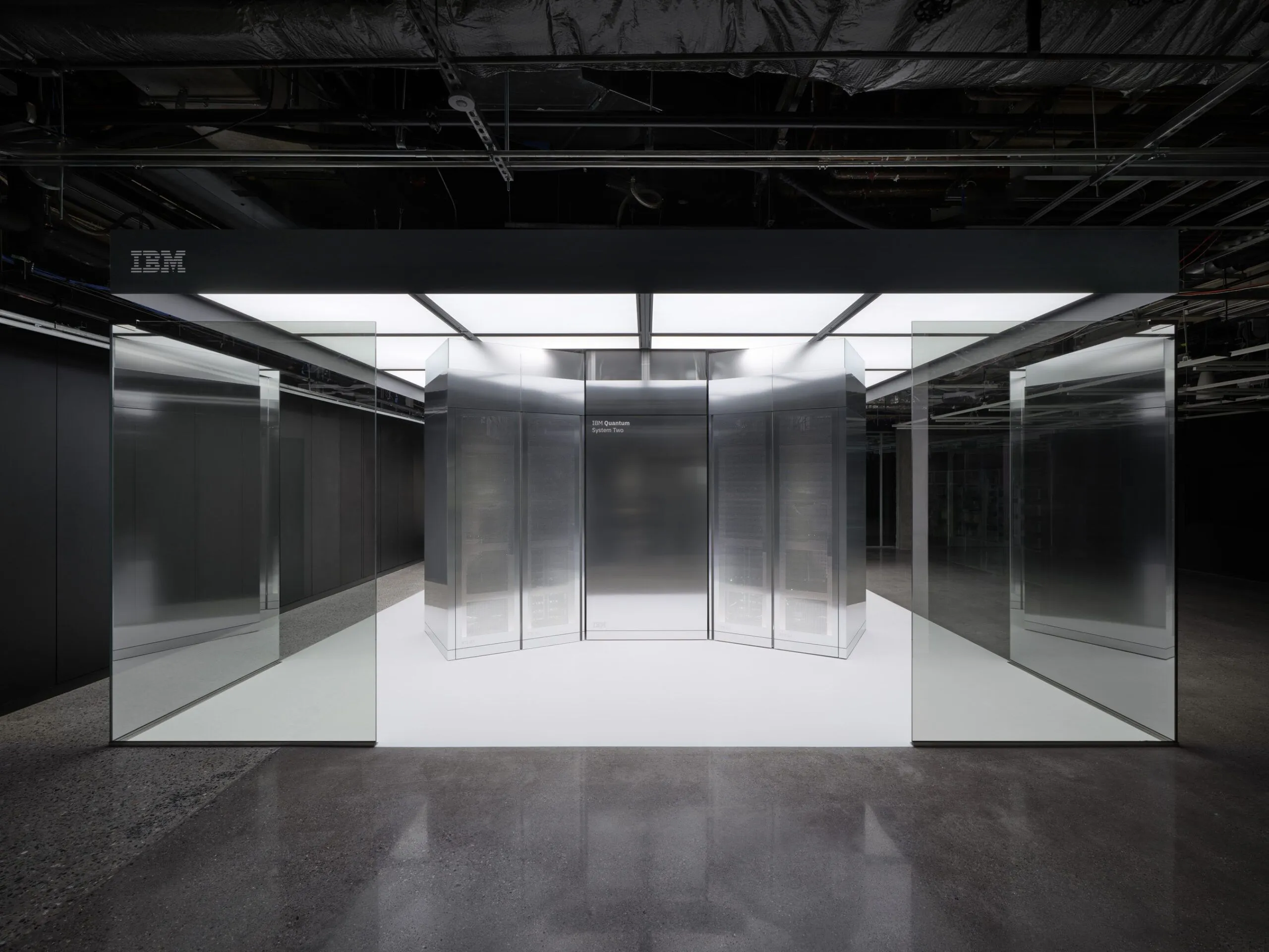 IBMとAMD、量子コンピューティングで歴史的提携：AIの次なる戦場でNVIDIAを追撃