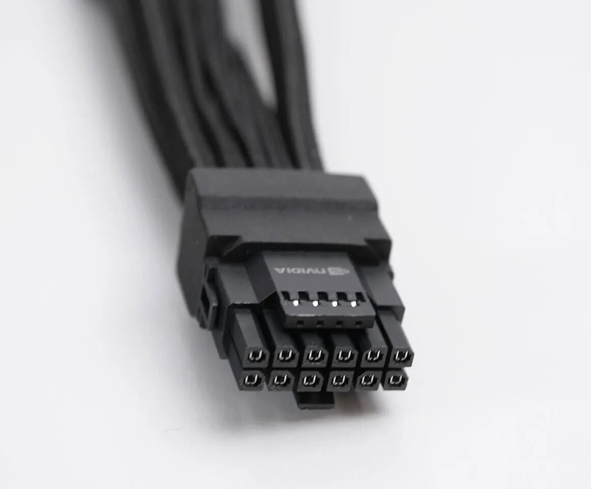 NVIDIA、RTX 50シリーズでは電源コネクタが“融ける”ことはないと発表 ─ 575W対応の新設計採用