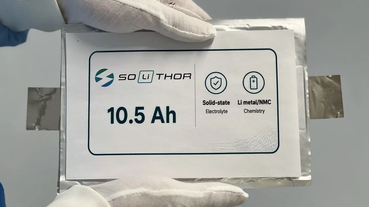 ベルギー発の全固体電池、液体電解質ゼロで465Wh/kgを達成