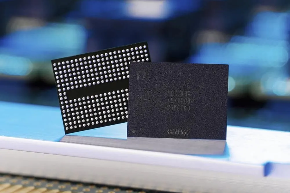 Samsung、DRAM・NAND価格を最大30%引き上げか：AIブームが誘発するメモリ市場の大波乱