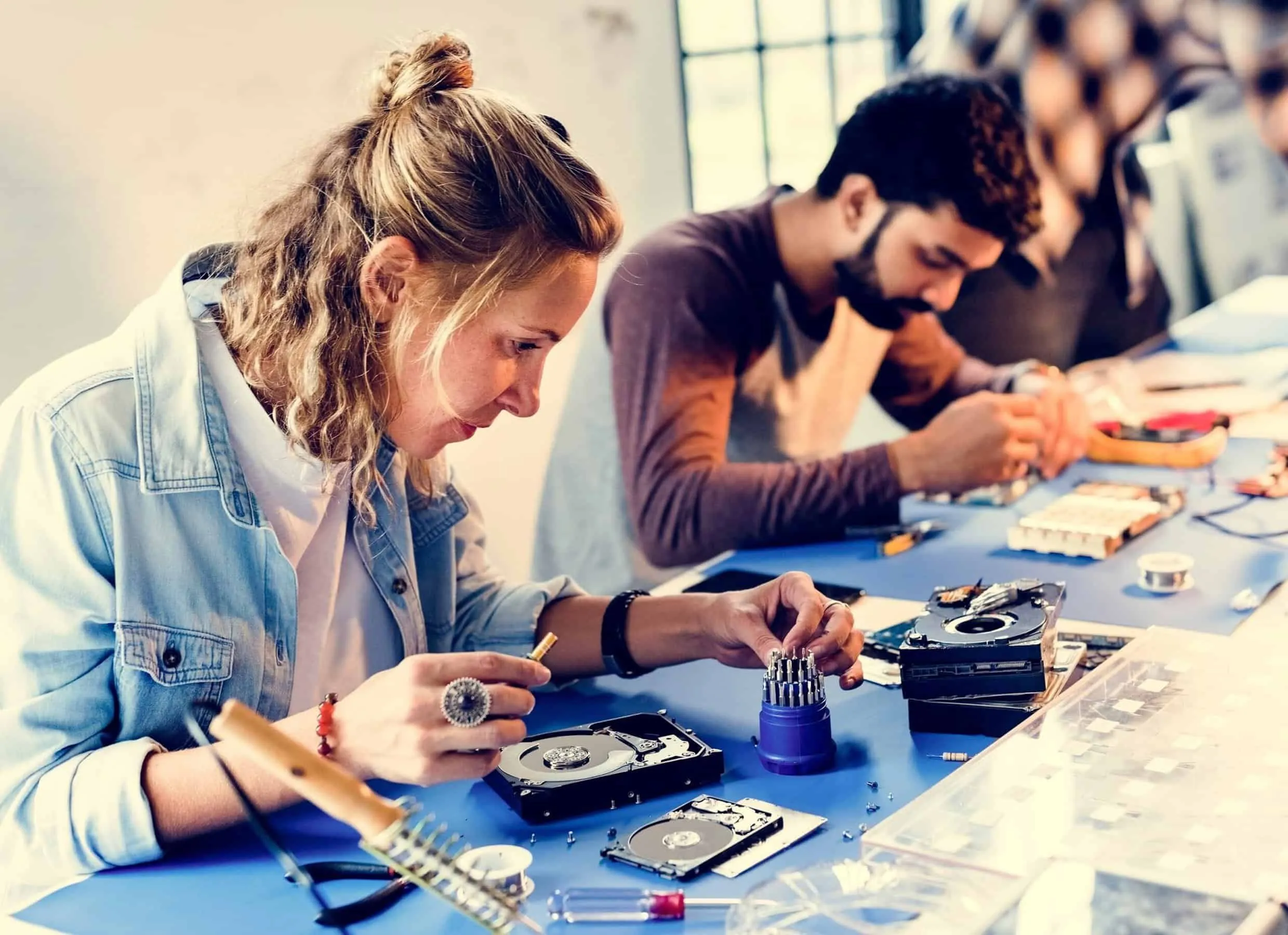 Intel、ノートPCやミニPCの修理を容易にするモジュール化設計を提案 ─ 修理容易性と電子廃棄物削減へ向けた新たな取り組み