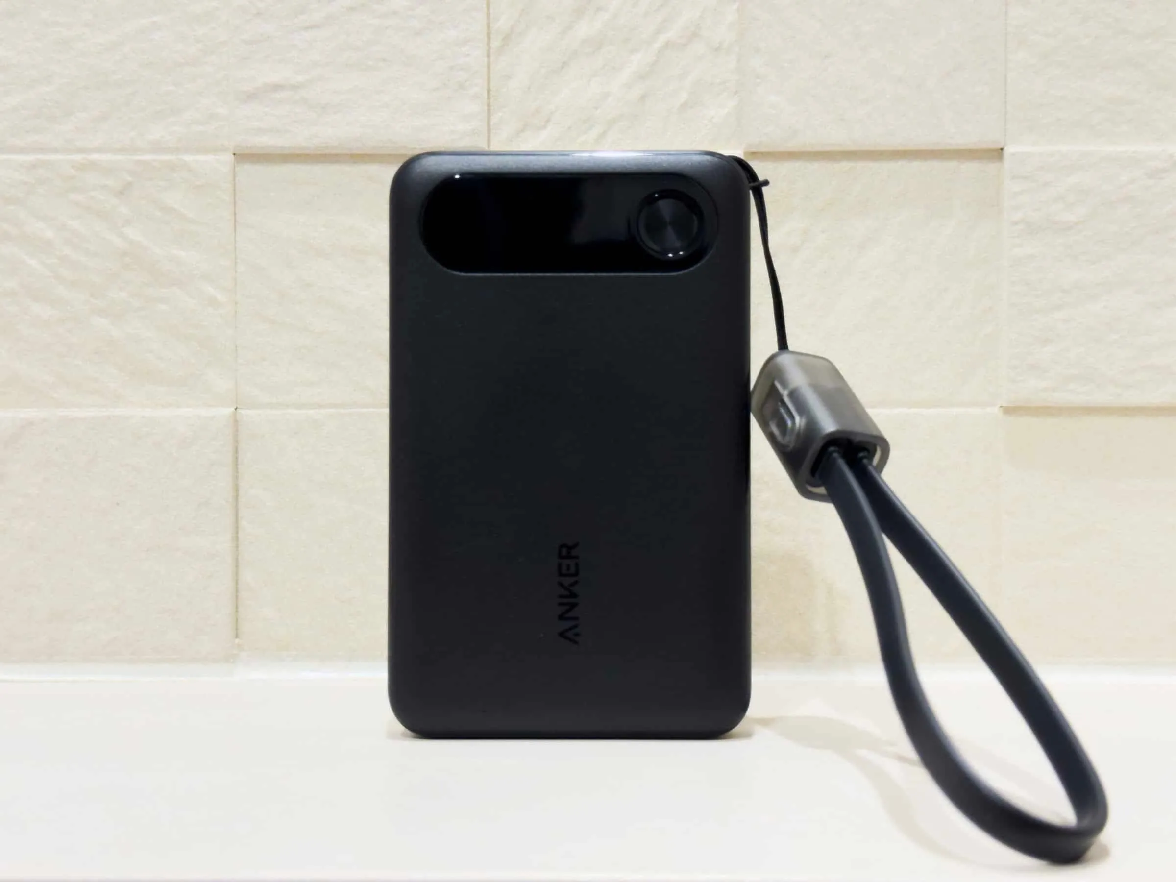［レビュー］Anker Power Bank (10000mAh, 22.5W)、Ankerで最も売れたモバイルバッテリーの次世代モデルの実力は？
