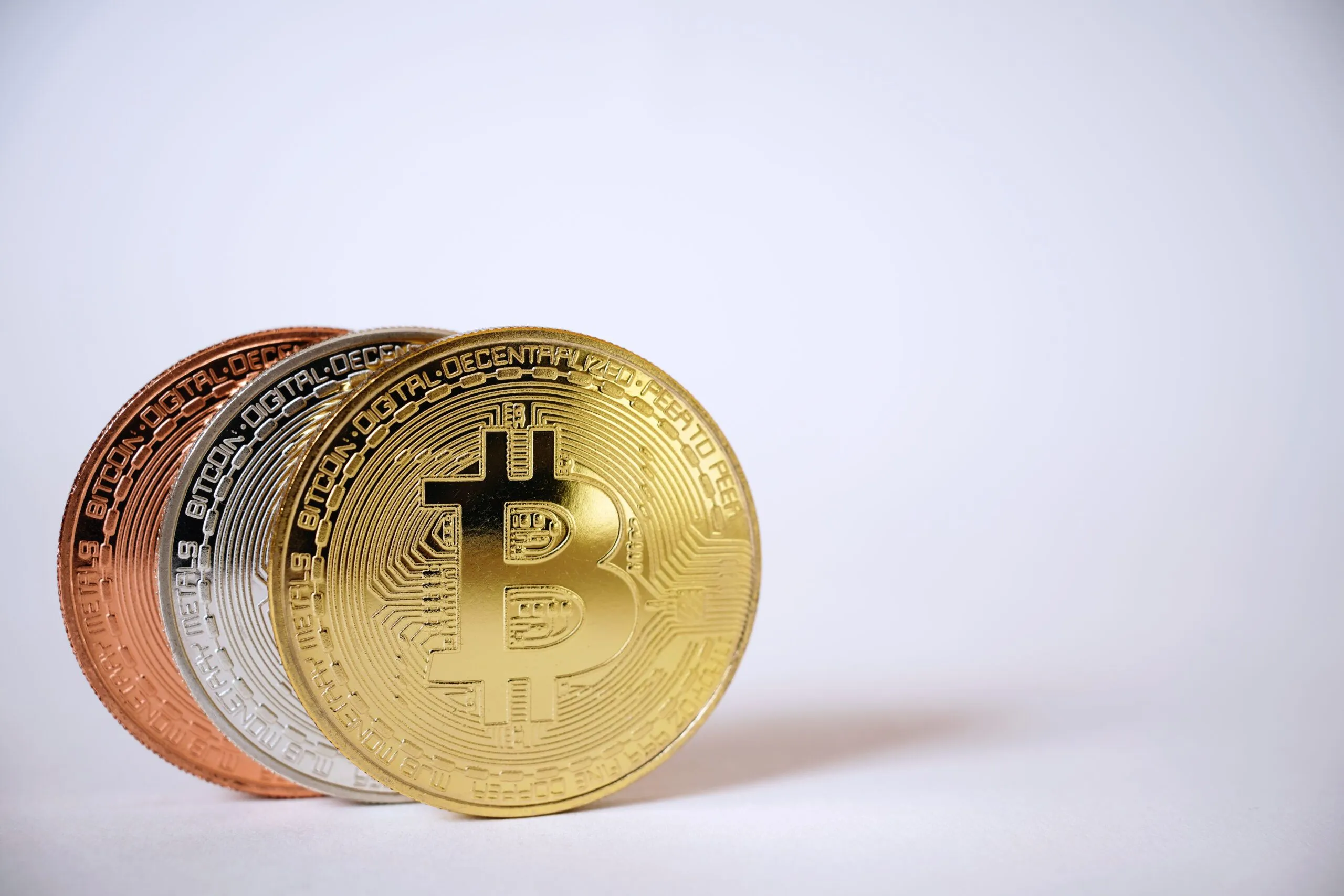 新たな通貨発行の試みはこれまで失敗してきた、では仮想通貨は何が違うのか？