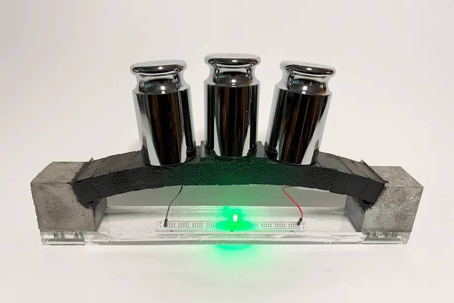 コンクリートが巨大バッテリーに？ MIT、エネルギー貯蔵量を10倍に増強。建物の常識を覆す「ec³」の全貌