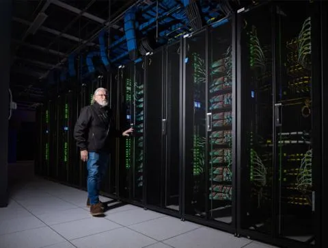 NVIDIAがCoreWeaveに20億ドルの追加投資：新CPU「Vera」の単体供給と「5ギガワット」のAI要塞構築に向けた戦略的布石