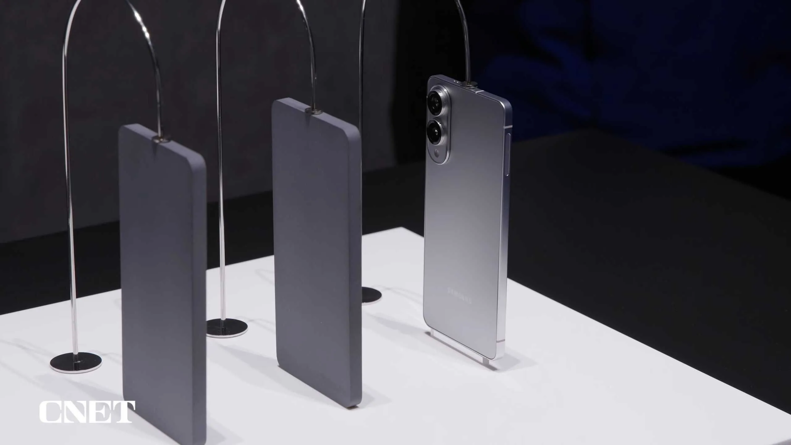 薄型スマホは求められていない？Samsung、Galaxy S26 Edge開発中止の噂と市場が下した「審判」