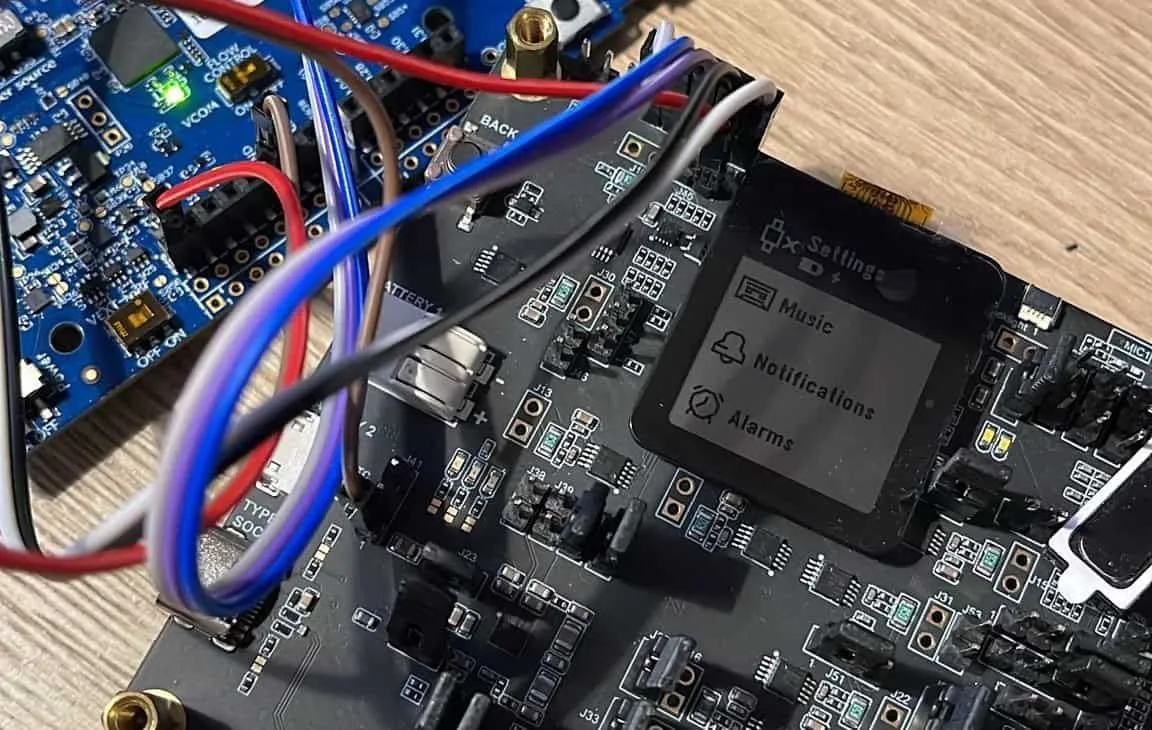オープンソース化されたPebble OSが早くも新ハードウェア上で動作