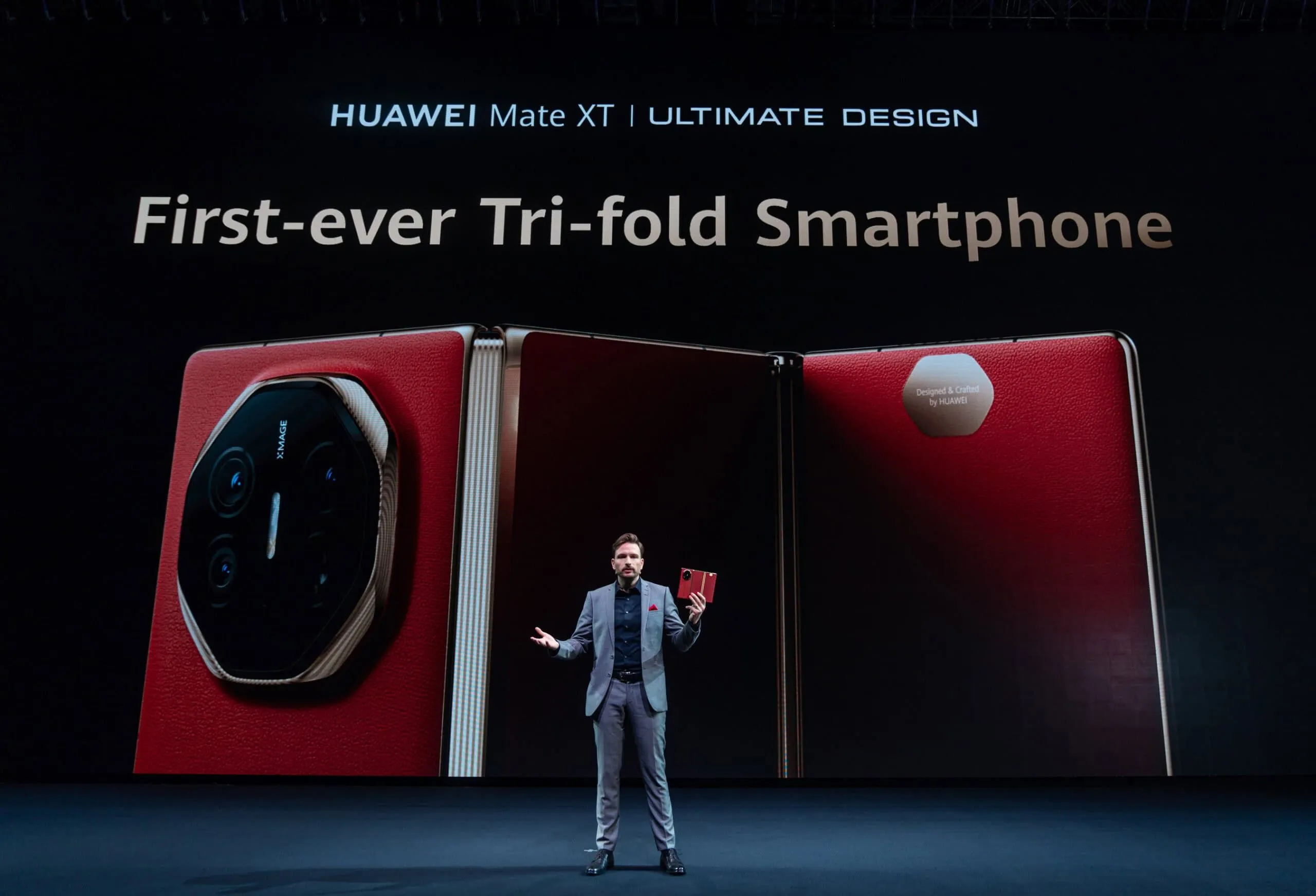 Huawei、世界初の三つ折りスマートフォン「Mate XT」をグローバル展開 ―― 価格は驚異の55万円