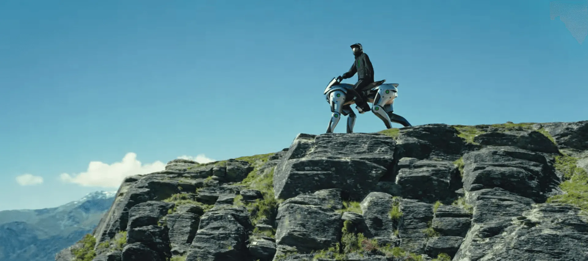 馬のように乗れるロボットが開発中。エンジニアリングの現在の限界を押し広げるだろう