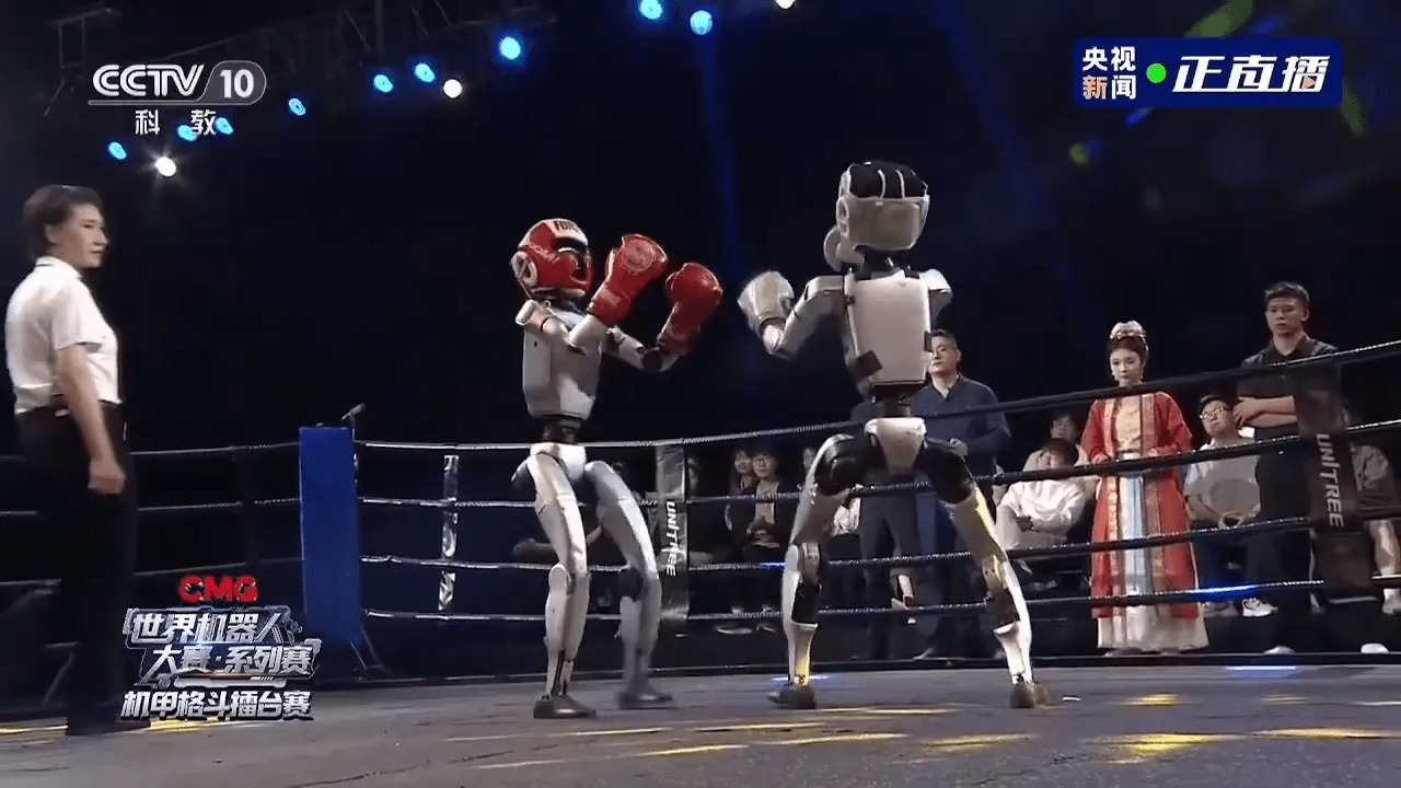 中国で世界初「人型ロボット格闘技大会」が開催