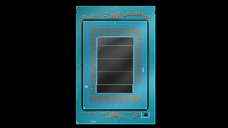 Intel、18Aプロセス採用の「Xeon 6+ (Clearwater Forest)」を量産開始：288コアが切り拓くAIエージェントの未来