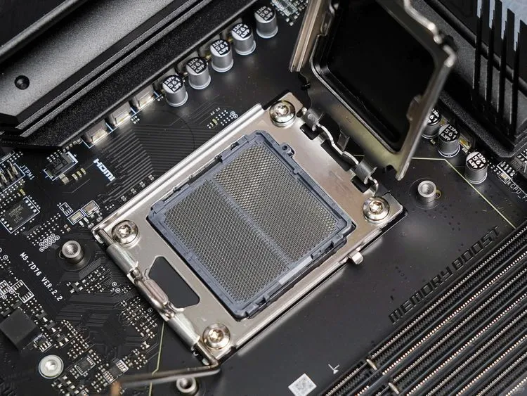 AMDがAM5サポートを2029年まで延長:「長寿命」戦略の裏にある市場の現実