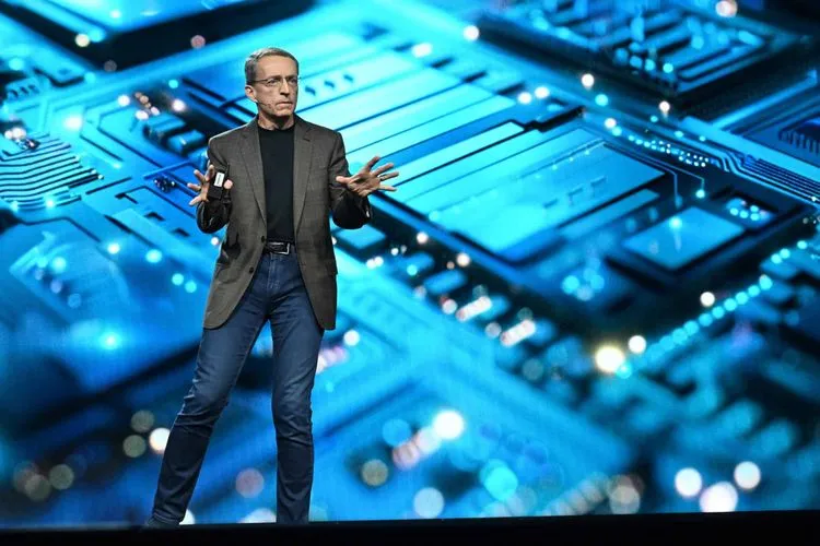 Intel、次世代Lunar Lakeでは3倍のNPU性能によりAIワークロードで100TOPSを実現すると予告
