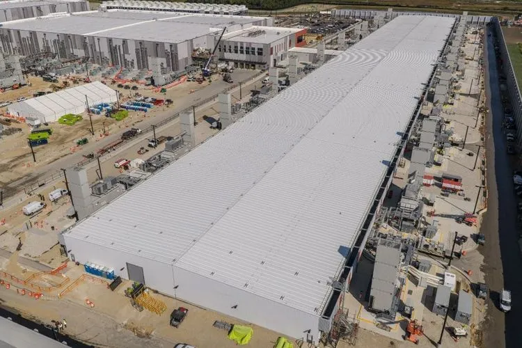 AI投資戦争、テック大手が駆使する「見えざる負債」の正体とは