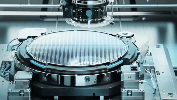 細菌よりも小さな「QRコード」が可能にするセラミック・データストレージの未来