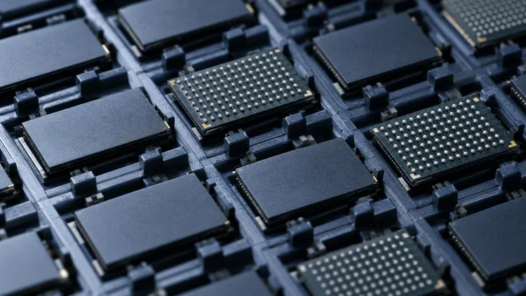 イーロン・マスク氏、中国のメモリ技術の急成長に言及。「LPDDR5・LPDDR6を急速に習得している」