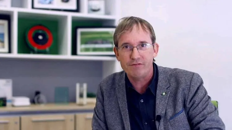 iRobot創業者が新会社設立、AIロボットペット開発へ3000万ドル調達目指す