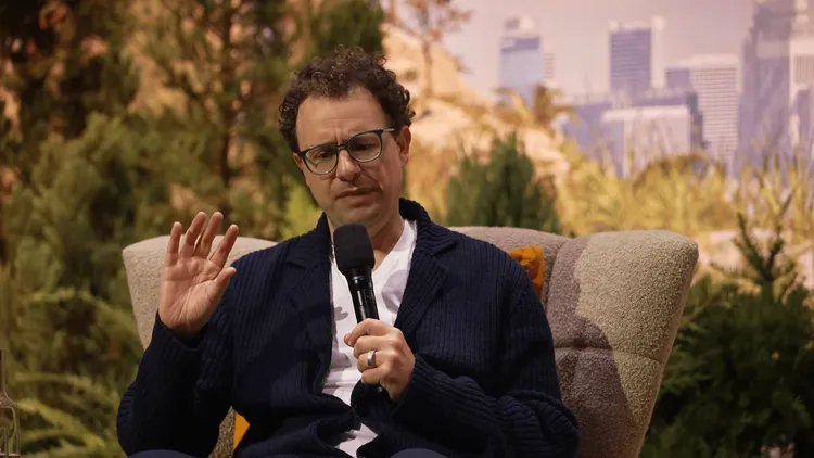 Anthropic CEOが鳴らす警鐘：「YOLO化」するAI投資と&#8221;不確実性の円錐&#8221;、その背後にある構造的リスク