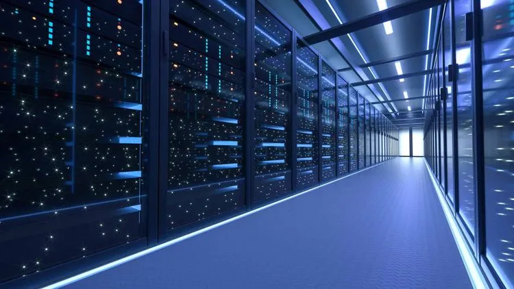 OpenAI、5エクサバイト規模の独自データセンター構想 〜クラウド依存からの転換