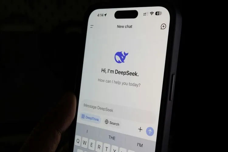 DeepSeek「R2」遅延が暴く米制裁の”時間差”効果。NVIDIAチップ依存という中国AIのアキレス腱