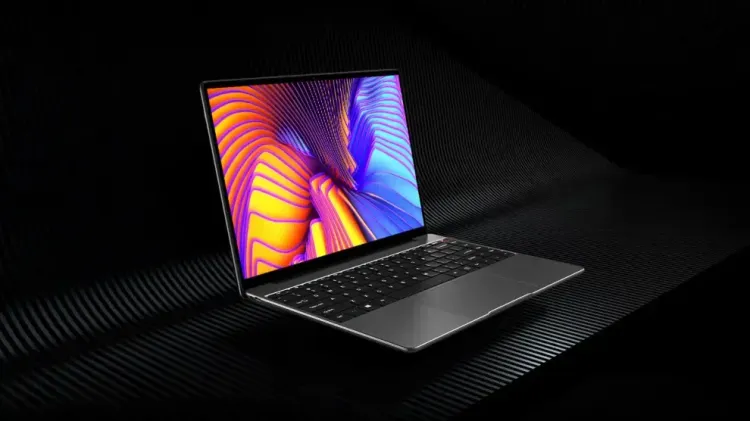 Intel、ノートPC向けに1Hz駆動の省電力ディスプレイ技術をBOEと共同開発