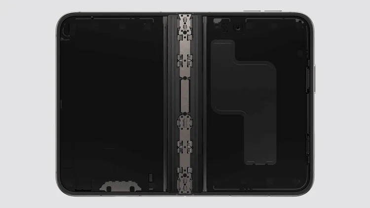 Apple's First Foldable iPhone Duo Reportedly Has Around 60% Assembly Yield at Foxconn