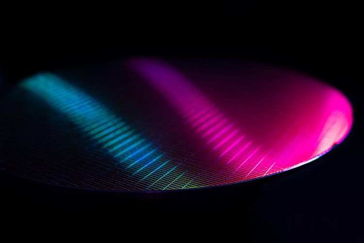 Micron、米国製1α DRAMをバージニアで開始:DDR4供給を4倍にする狙い