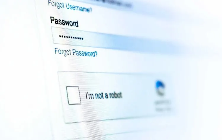 reCAPTCHA:ユーザーの無駄な時間と引き換えにGoogleが得られる巨額の利益の正体