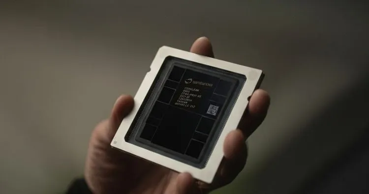 IntelとSambaNova、買収見送りの深層と次世代AI推論を巡る戦略的提携の全貌