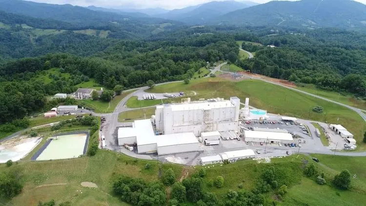 世界の半導体は米国のたった1カ所の鉱山に支えられている