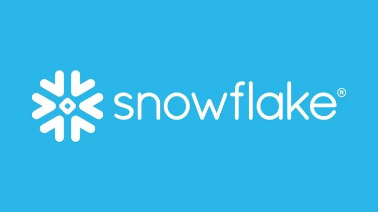 Snowflake、Crunchy Dataを約2.5億ドルで買収―PostgreSQL統合でAIデータクラウド強化、新サービスも