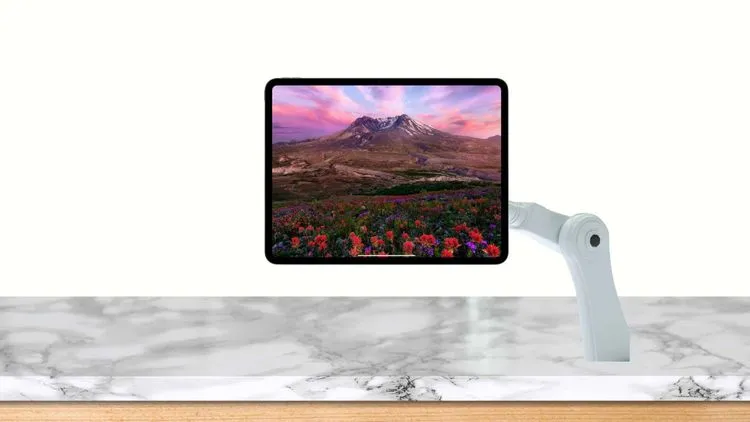 Apple、ロボットアーム付きiPadを開発中、2026年にも発売か？