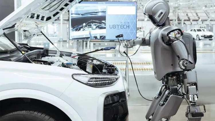 Audi中国工場に業界初のヒューマノイドロボット導入 – EVの品質検査を自動化