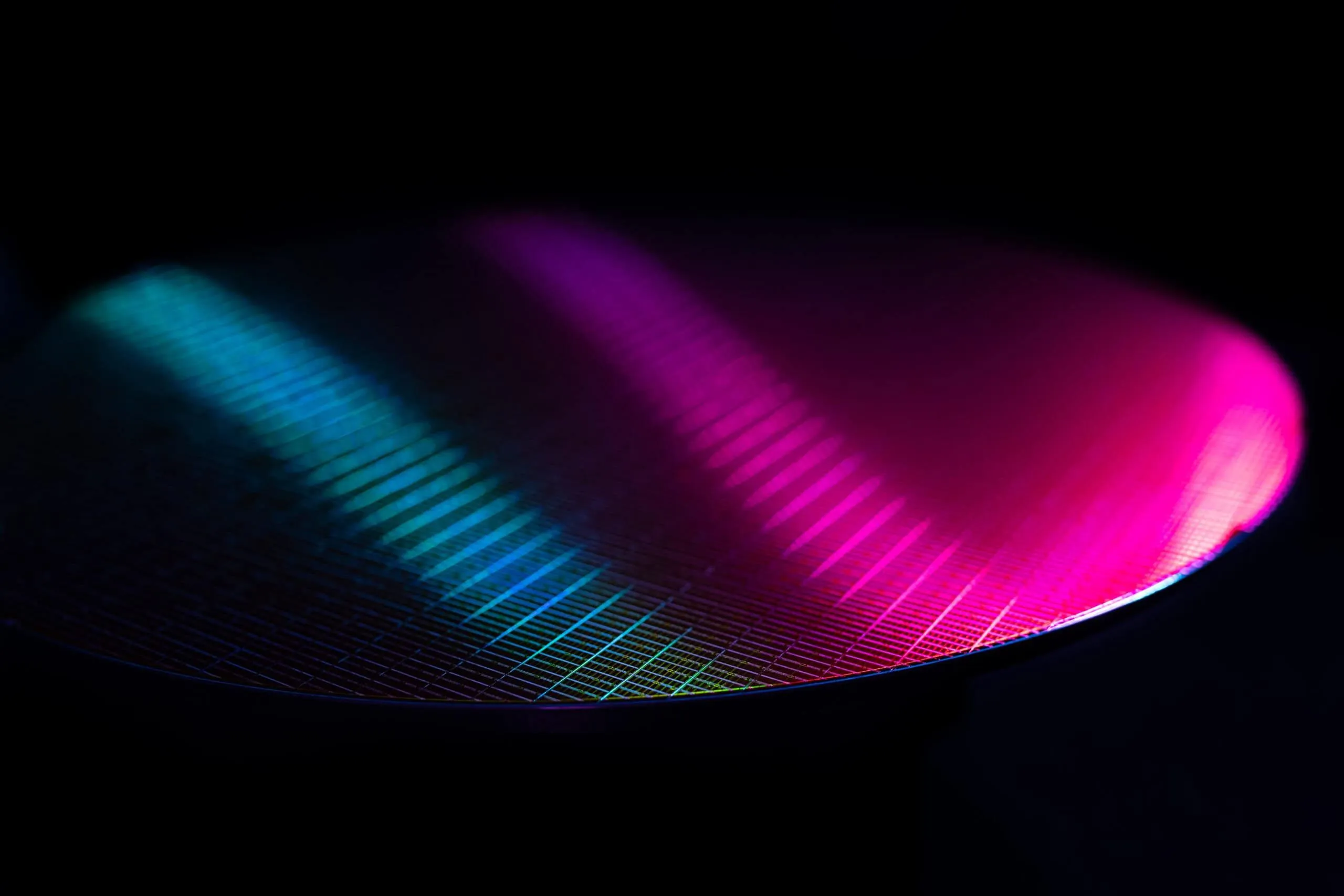 2026年、メモリ・SSD価格暴騰の序章：台湾のチップパッケージング大手3社が30%値上げへ。AIが引き起こす「スーパーサイクル」と消費者を襲う“第2波”の衝撃