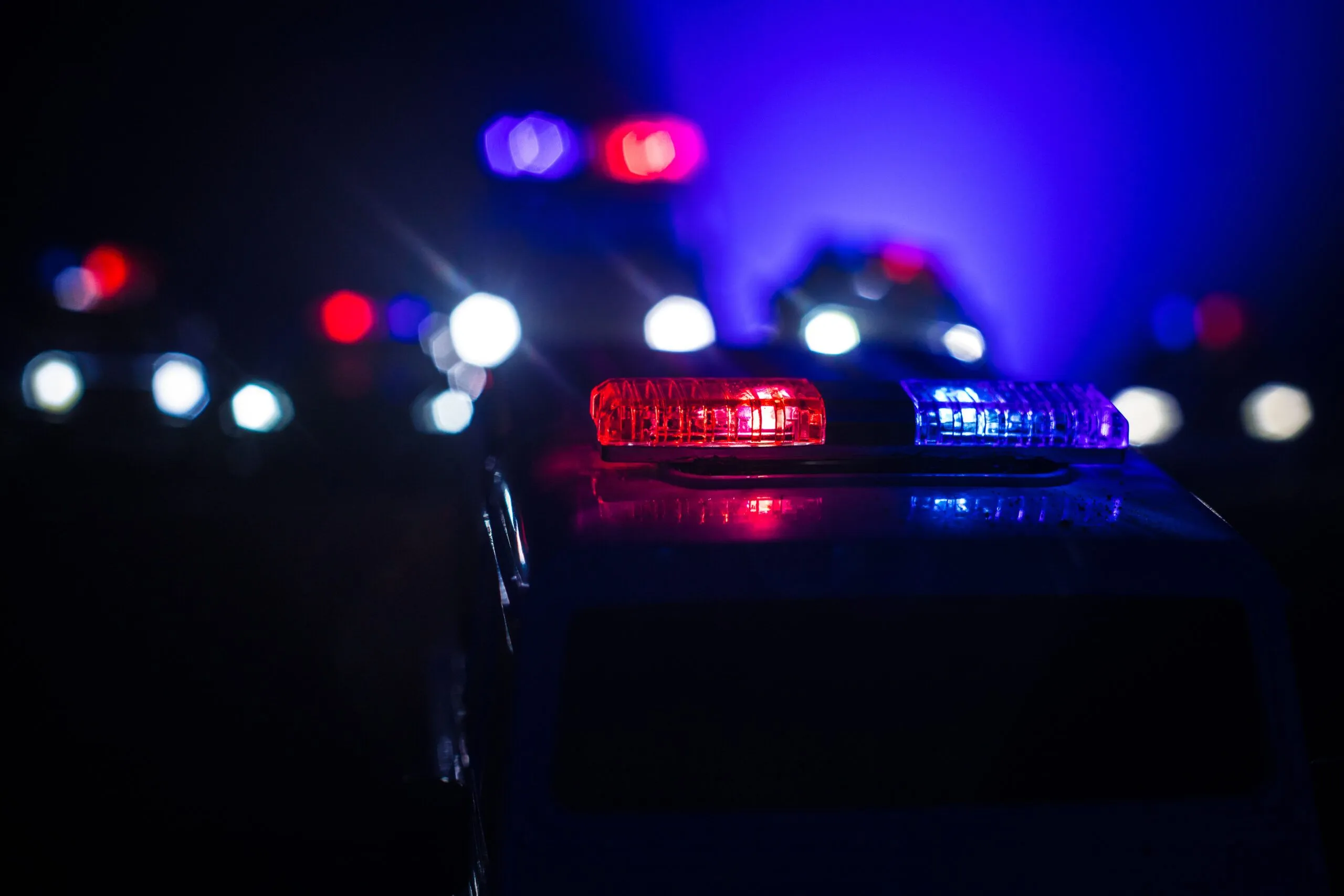 量子コンピューターが警察の応答時間を半減、英国で画期的な実証成功