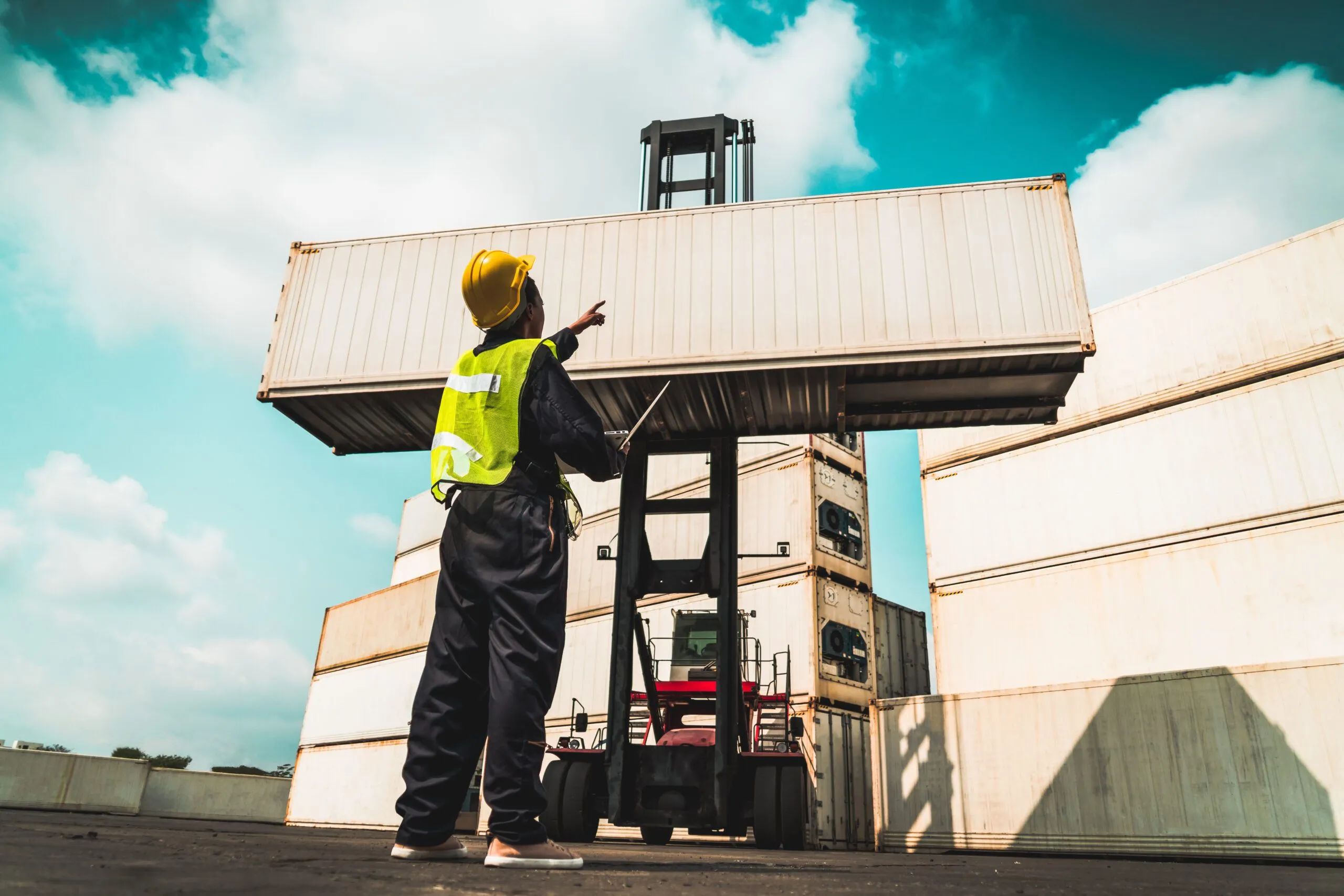 MicrosoftがAIに代替される40の職業、安泰な40の職業を発表