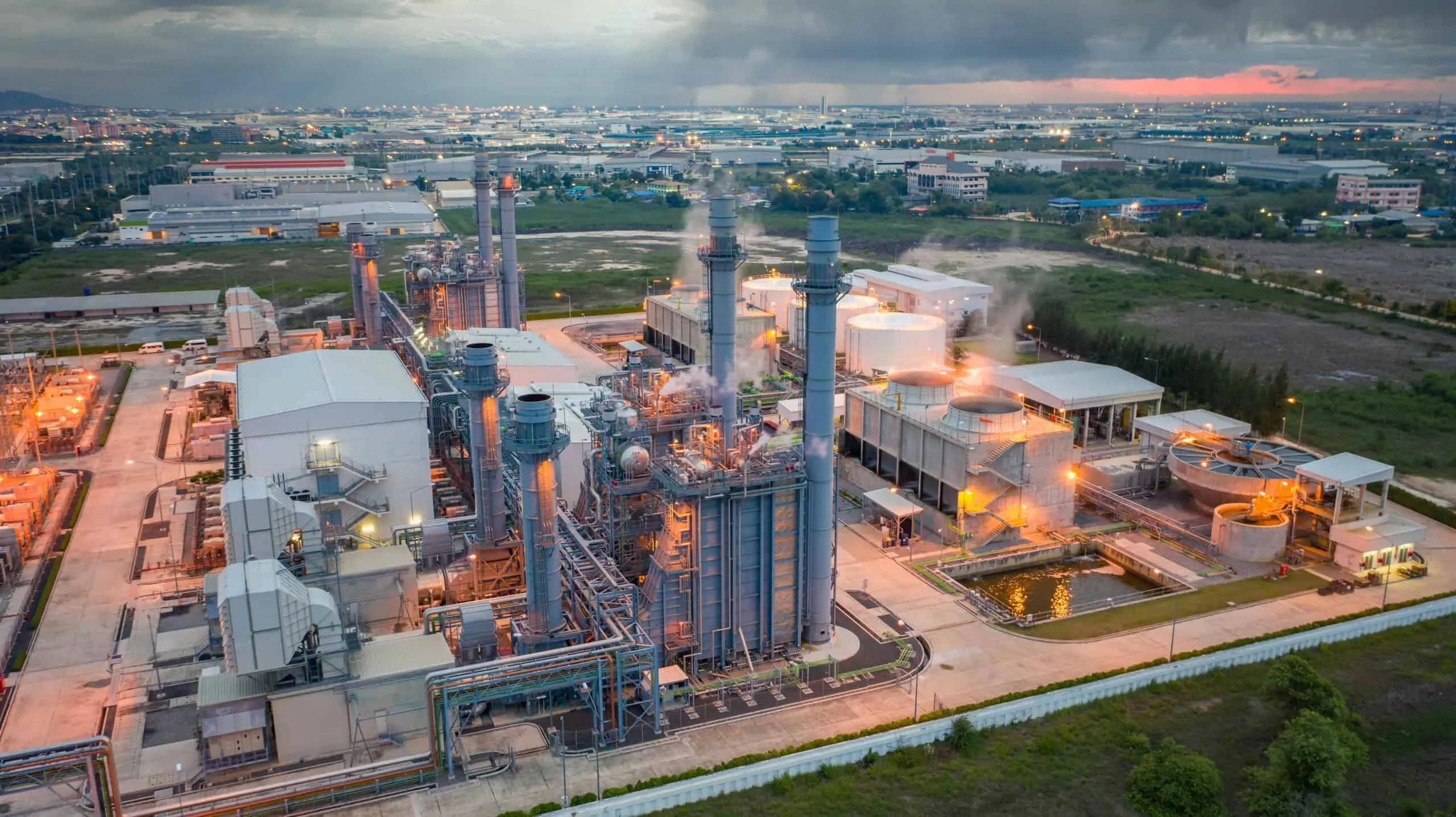 GoogleとMicrosoftは国家レベルの電力を消費している