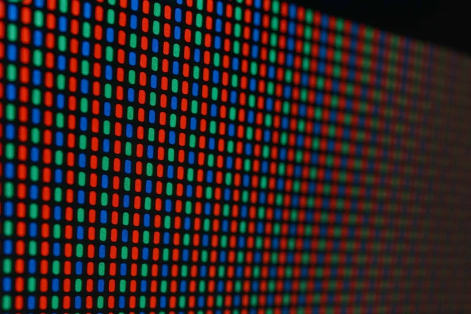 世界最小90nmのLEDピクセル：浙江大学が127,000PPIディスプレイを開発