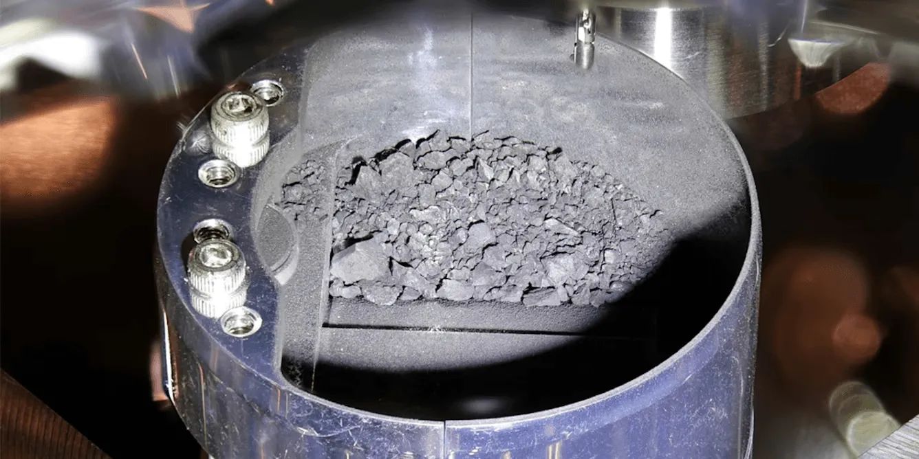 生命の遺伝暗号を構成する5つの基本単位すべてが小惑星リュウグウのサンプルから発見された