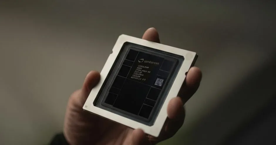 IntelとSambaNova、買収見送りの深層と次世代AI推論を巡る戦略的提携の全貌