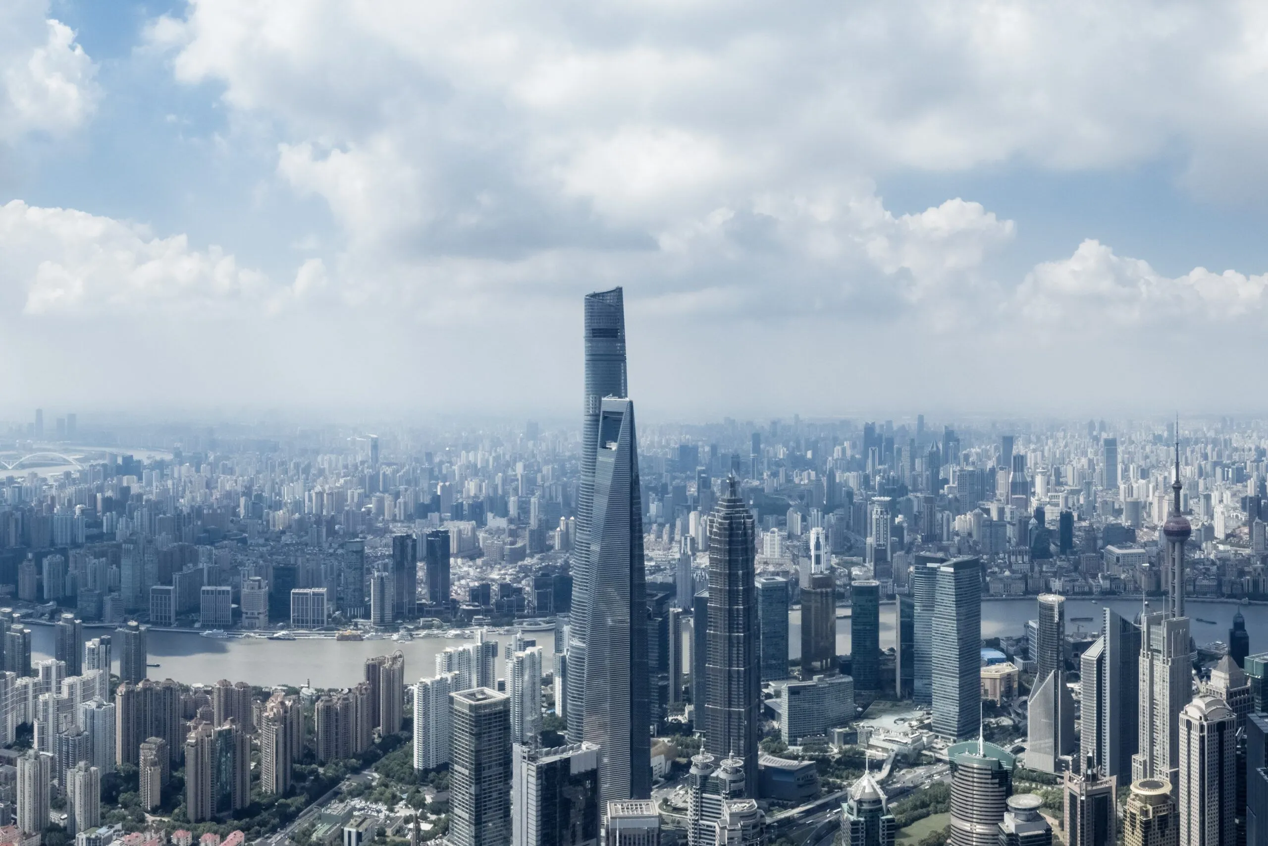 上海の地盤沈下が急速に進行中：海面上昇を凌駕する「人為的沈下」の脅威