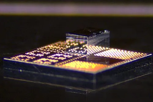 MITがGaNとシリコンの“いいとこ取り”3Dチップの開発に成功：スマホと省エネの常識を変える