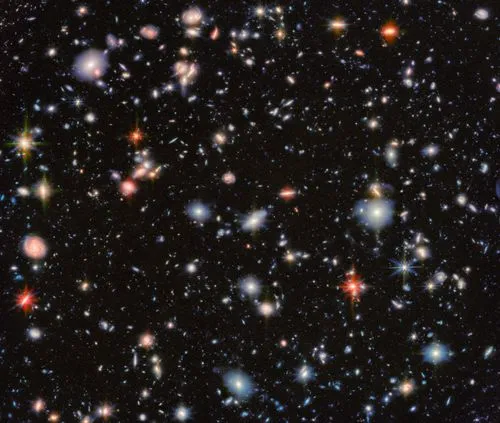 ジェイムズ・ウェッブがハッブルの伝説を更新。100時間観測で暴く宇宙最古の銀河の姿