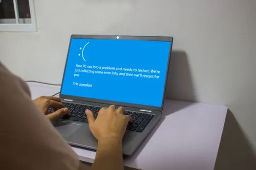 Crowdstrikeが引き起こした世界規模のシステム障害について専門家が解説