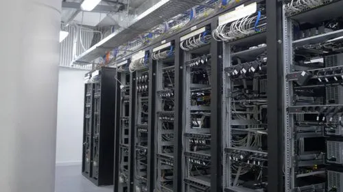 マイニング企業BitfarmsがAIへオールイン：ビットコイン採掘から2027年完全撤退