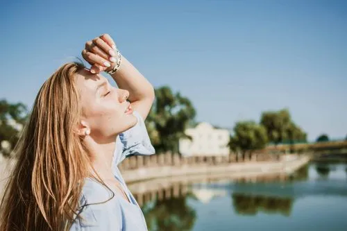 13か月連続となる地球規模の記録的な暑さが終わったが、次に何が起こるのか