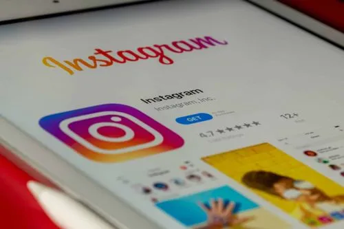InstagramはYouTubeよりも高い広告収入を得ている
