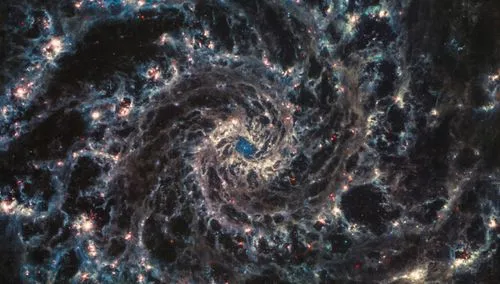 死んだ銀河から謎の赤い点まで – ジェイムズ・ウェッブ宇宙望遠鏡が3年間で発見したこと