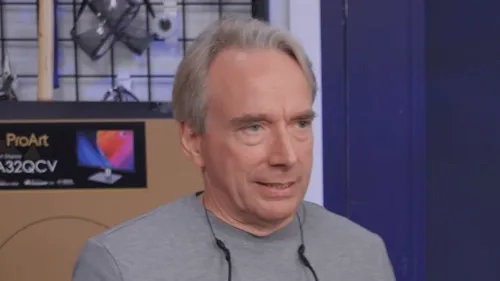 Linus Torvaldsもついに「バイブコーディング」を始めた：Linuxの父がGoogle Antigravityで描くAIとプログラミングの新たな境界線